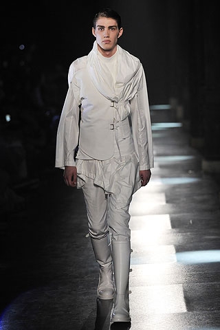 Ann Demeulemeester / - 2011